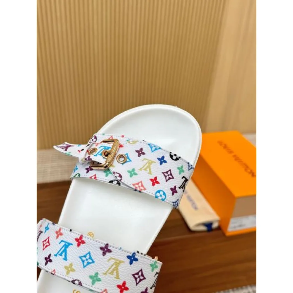 2025SS LOUIS VUITTON ルイヴィトン 大注目早い者勝ち レディースサンダル 商品画像 9