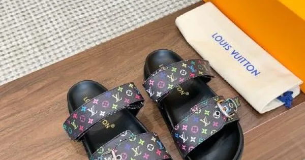 2025SS LOUIS VUITTON ルイヴィトン 大注目早い者勝ち レディースサンダル 商品画像 11