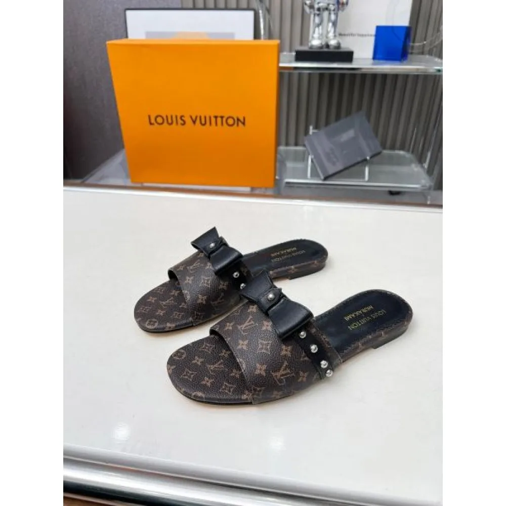 2025SS LOUIS VUITTON ルイヴィトン 今季話題の一級品 レディースサンダル 商品画像 4