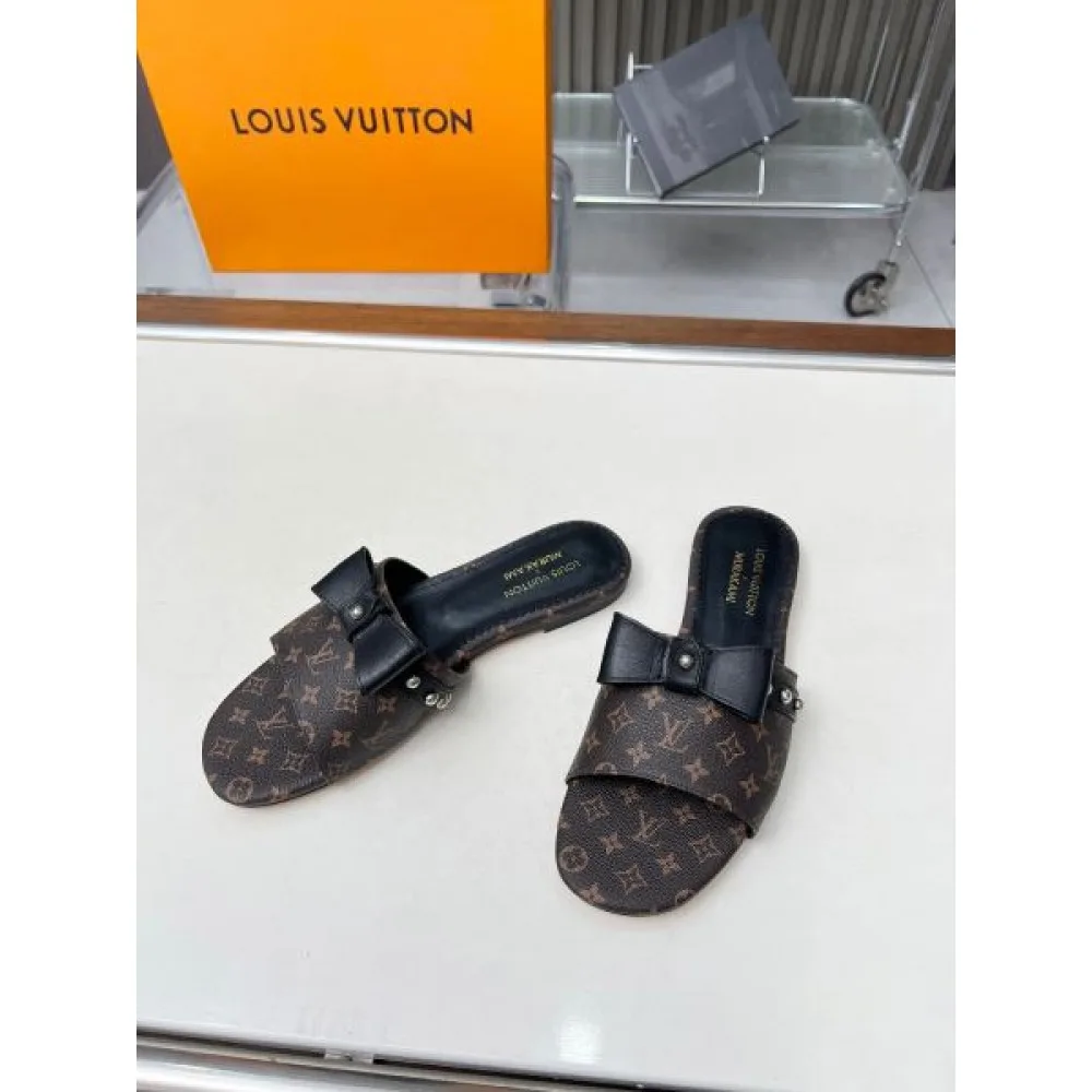 2025SS LOUIS VUITTON ルイヴィトン 今季話題の一級品 レディースサンダル 商品画像 6