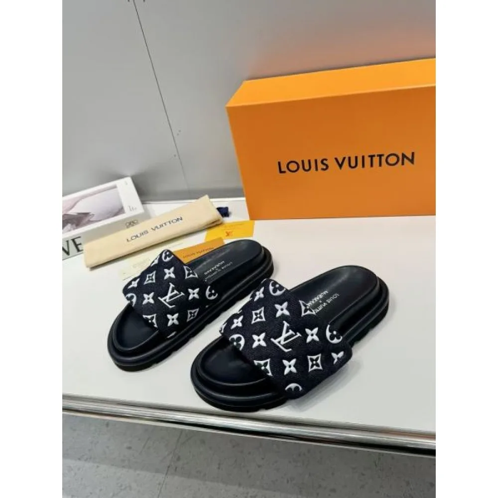 2025SS LOUIS VUITTON ルイヴィトン 完売必須限定SALE レディースサンダル 商品画像 4