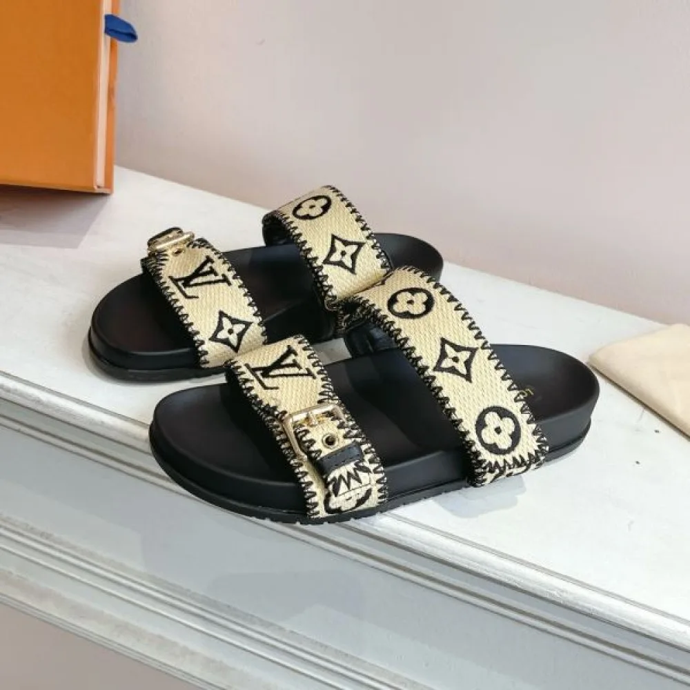 2025SS LOUIS VUITTON ルイヴィトン 激レアなアイテム レディースサンダル 商品画像 5