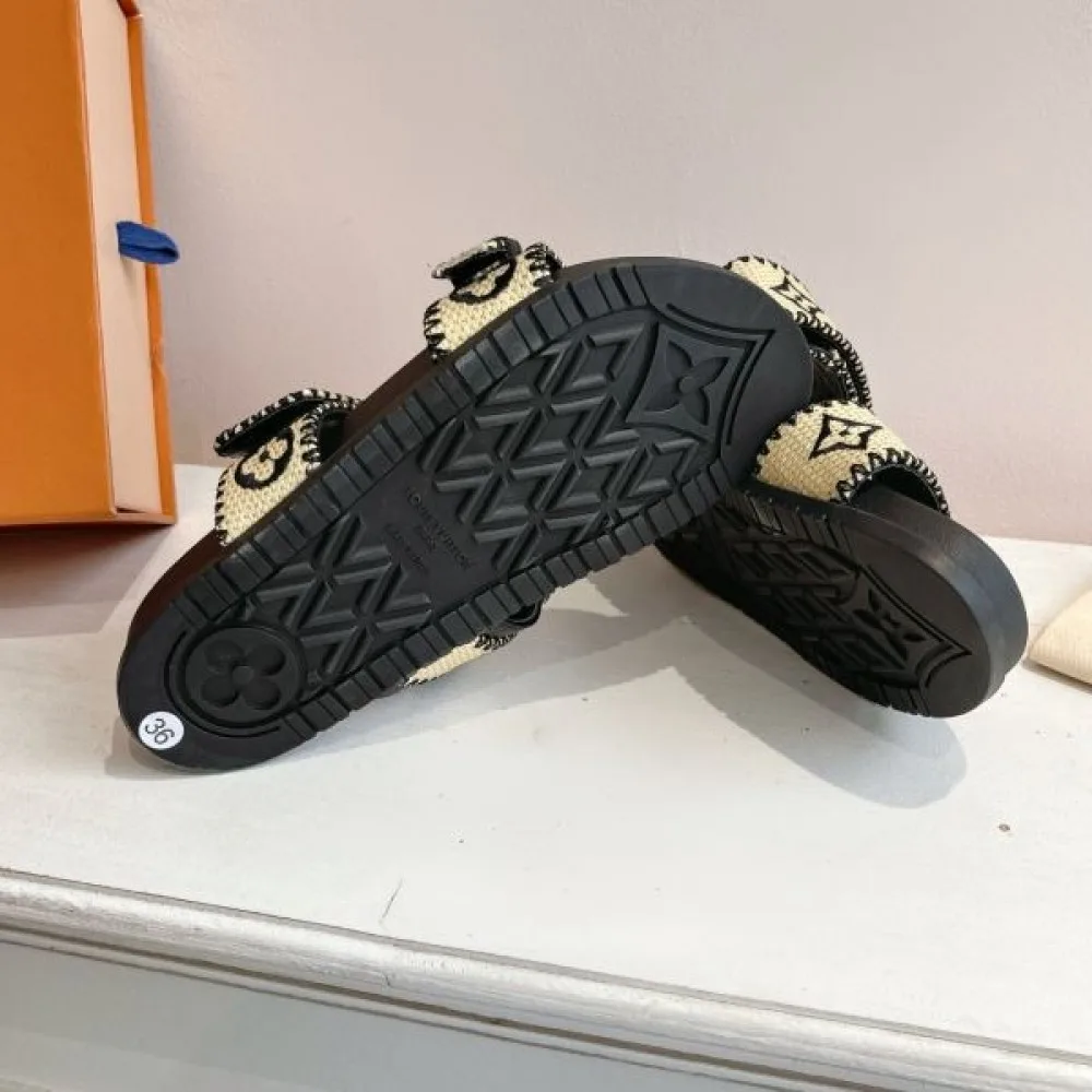 2025SS LOUIS VUITTON ルイヴィトン 激レアなアイテム レディースサンダル 商品画像 9