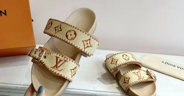 2025SS LOUIS VUITTON ルイヴィトン 激レアなアイテム レディースサンダル 商品画像 11