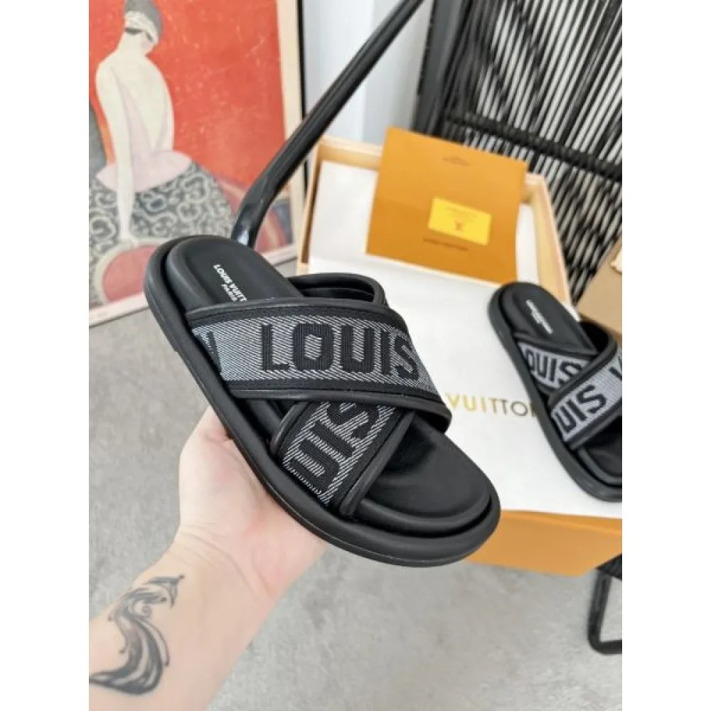 2025SS LOUIS VUITTON ルイヴィトン 今大注目ブランド レディースサンダル 商品画像 8