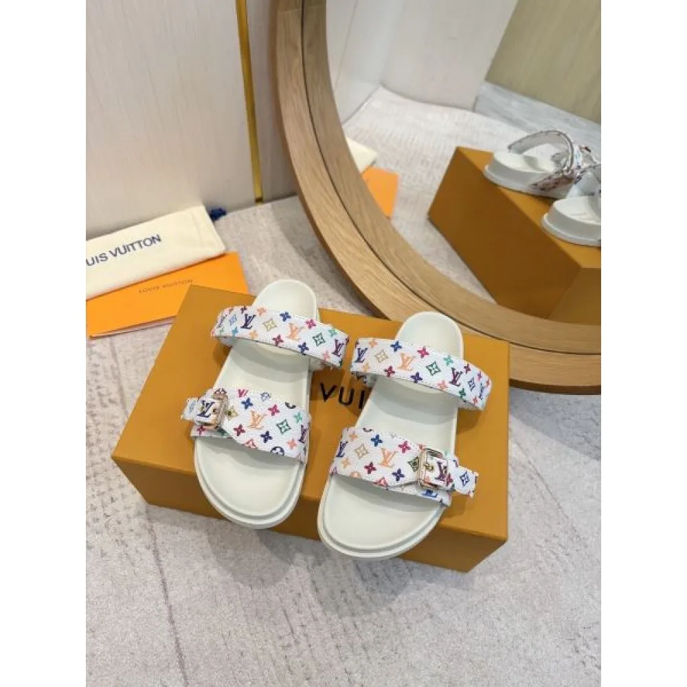 2025SS LOUIS VUITTON ルイヴィトン 着心地の良いお品 レディースサンダル 商品画像 4