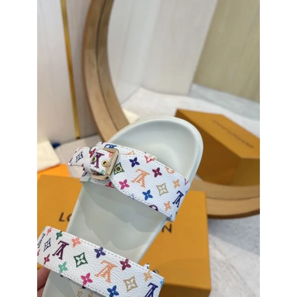2025SS LOUIS VUITTON ルイヴィトン 着心地の良いお品 レディースサンダル 商品画像 6