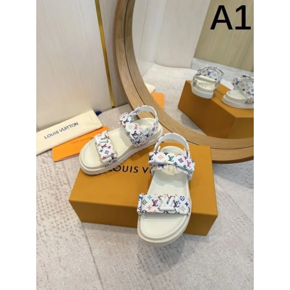 2025SS LOUIS VUITTON ルイヴィトン 着心地満足度100% レディースサンダル 商品画像 1