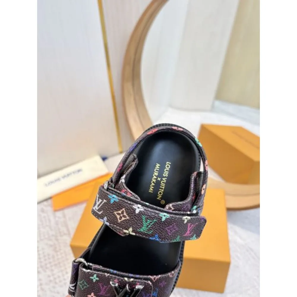 2025SS LOUIS VUITTON ルイヴィトン 着心地満足度100% レディースサンダル 商品画像 7