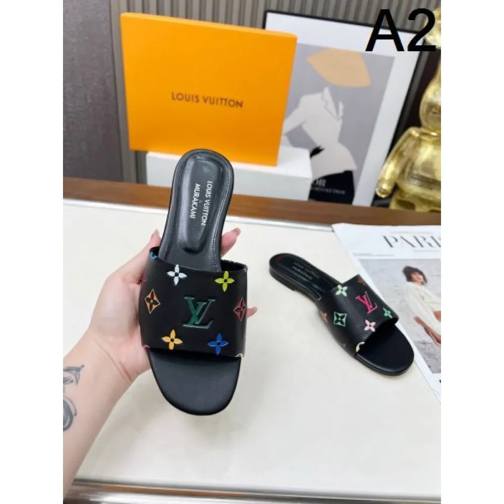 2025SS LOUIS VUITTON ルイヴィトン 爆発的人気再入荷 レディースサンダル 商品画像 2