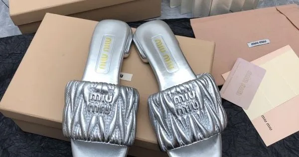 2025SS MIU MIU ミュウミュウ 海外限定新作 レディースサンダル 商品画像 11