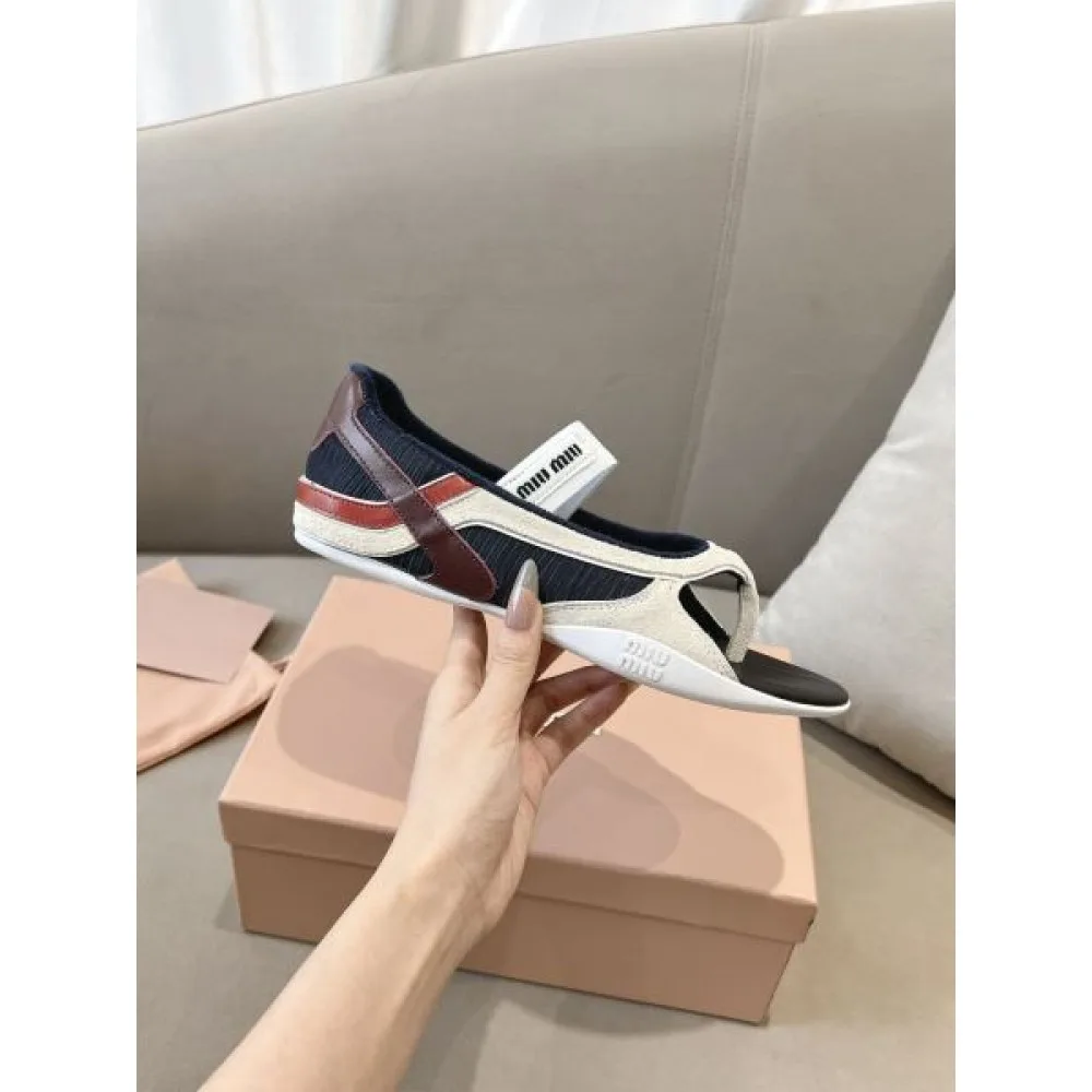 2025SS MIU MIU ミュウミュウ 今年は先取り レディースサンダル 商品画像 6