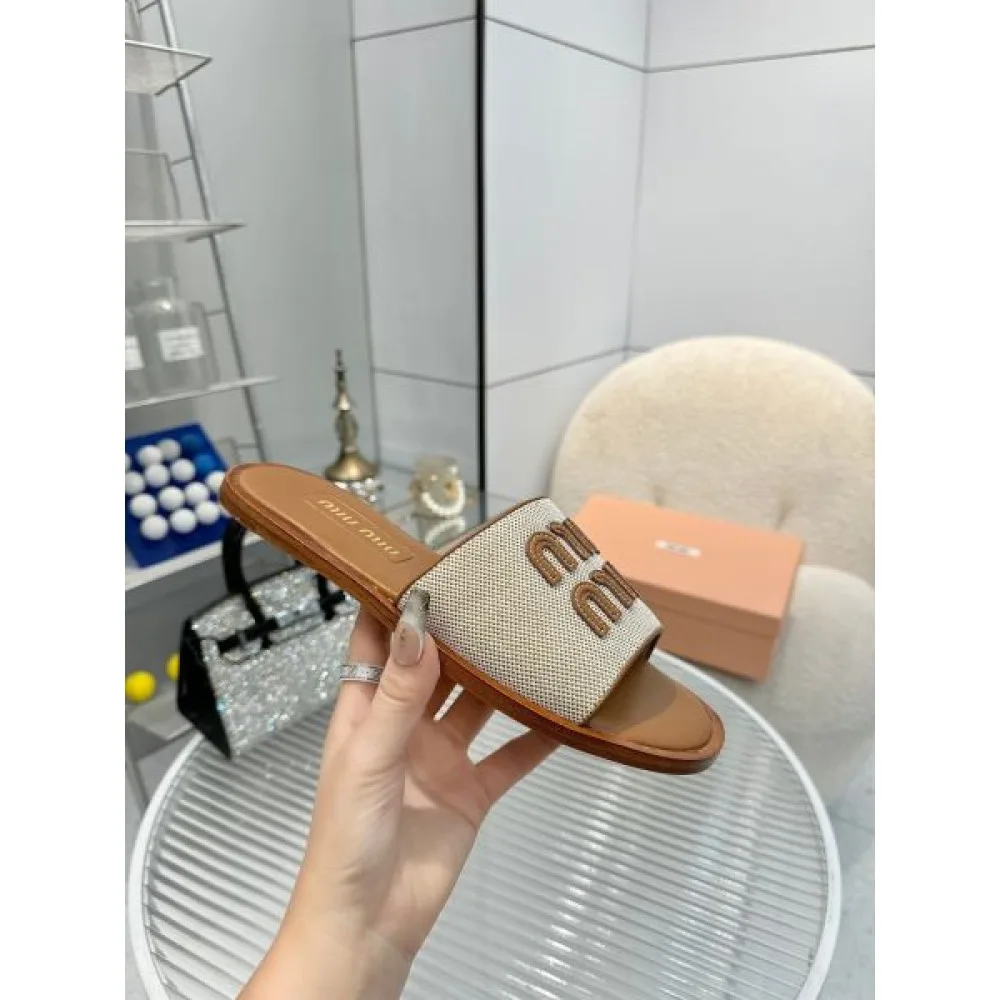2025SS MIU MIU ミュウミュウ 支持が急上昇 レディースサンダル 商品画像 7
