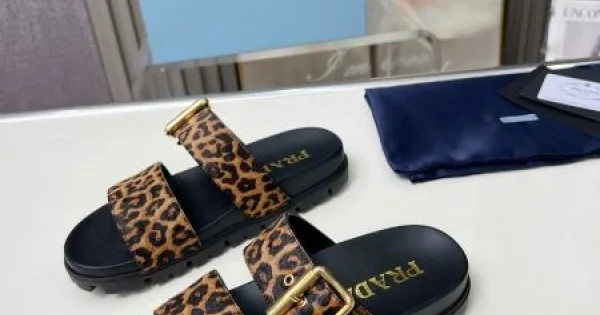 2025SS PRADA プラダ 流行の注目ブランド レディースサンダル 商品画像 11