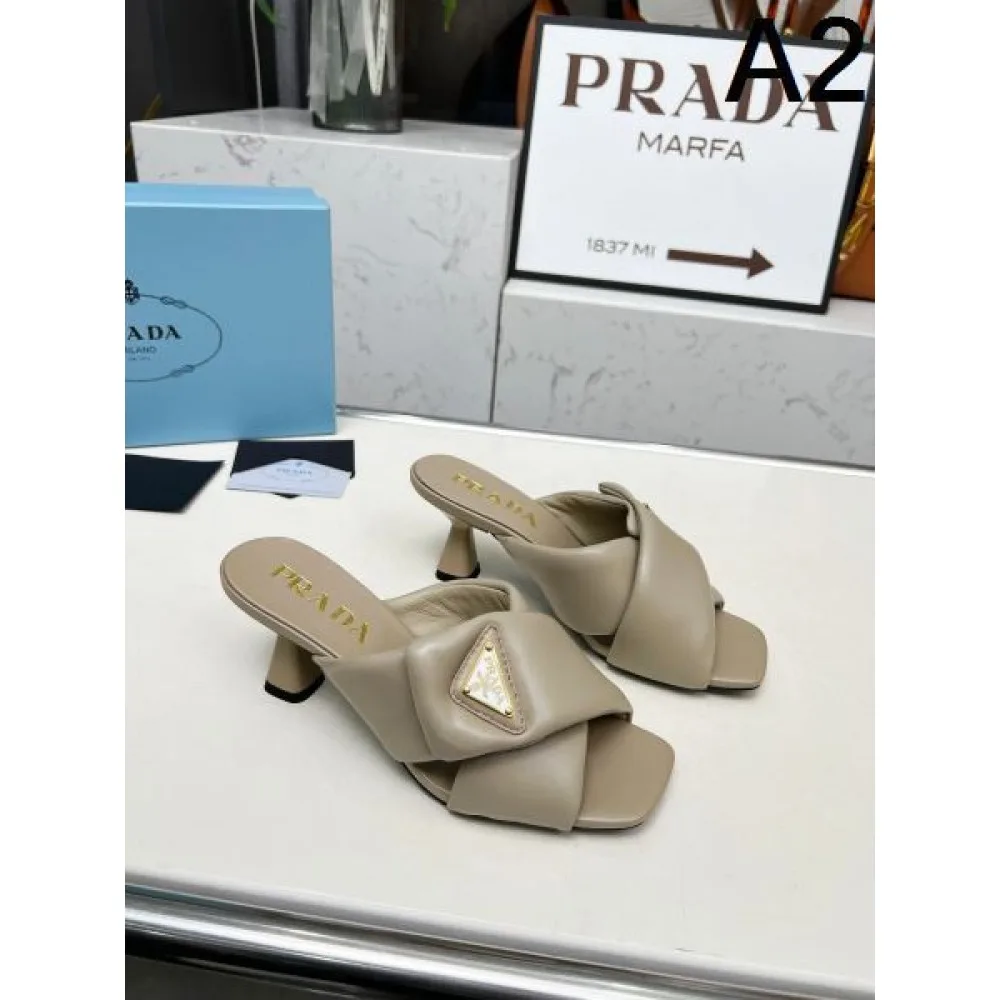 2025SS PRADA プラダ 超レアな入手困難品 レディースサンダル 商品画像 2