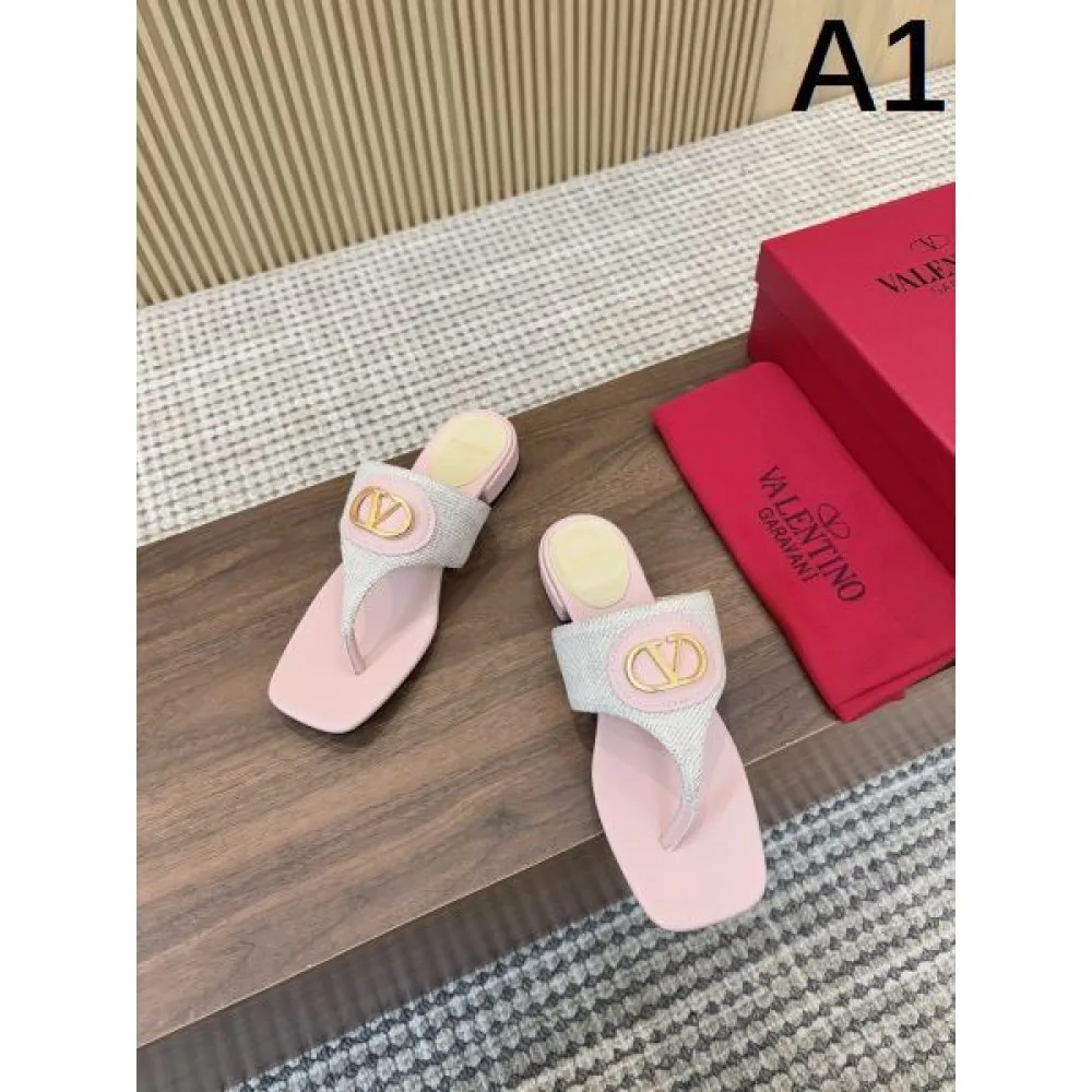 2025SS VALENTINO ヴァレンティノ 人気話題 レディースサンダル 商品画像 1