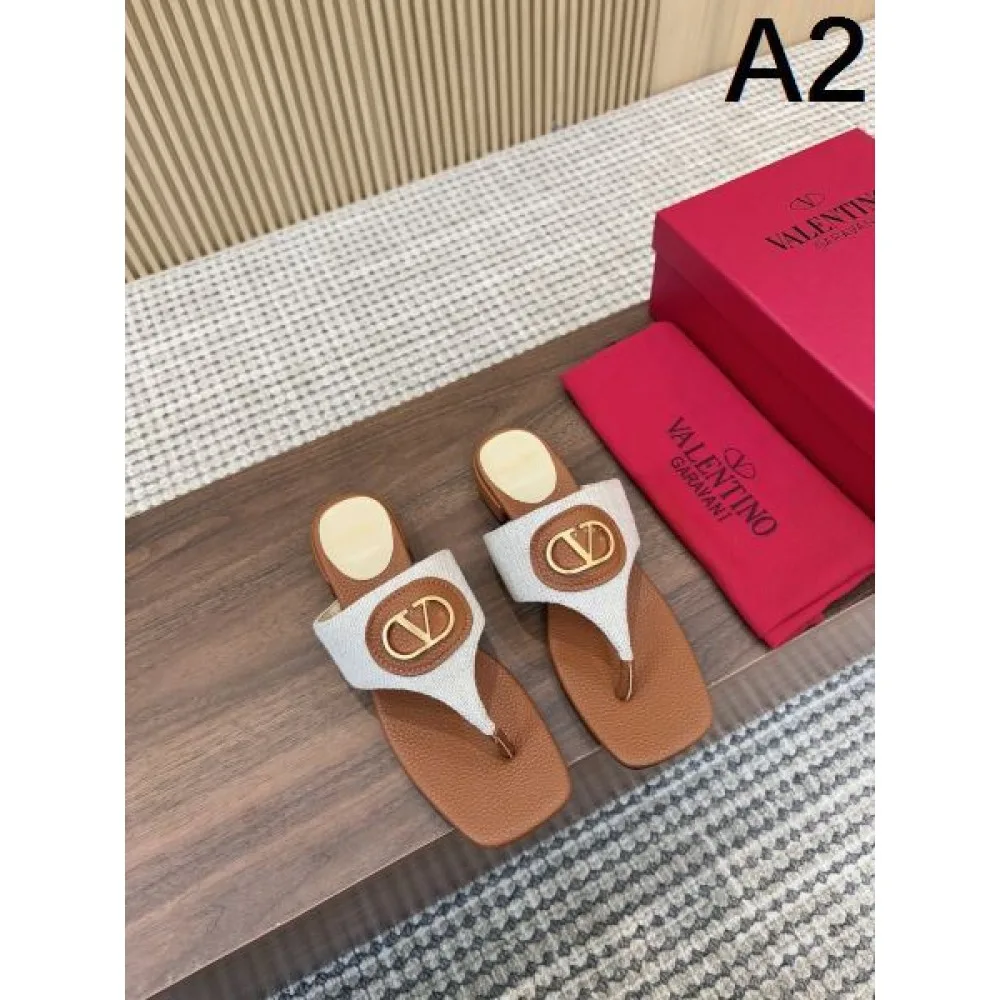 2025SS VALENTINO ヴァレンティノ 人気話題 レディースサンダル 商品画像 2