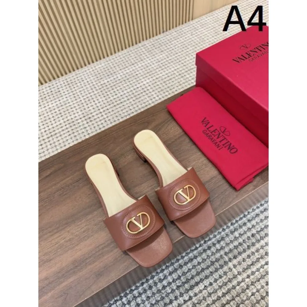 2025SS VALENTINO ヴァレンティノ 完売必須 レディースサンダル 商品画像 4