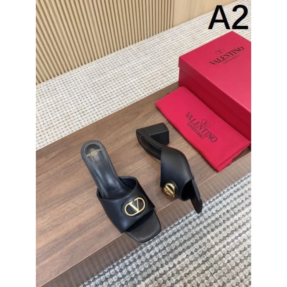 2025SS VALENTINO ヴァレンティノ 先行販売 レディースサンダル 商品画像 2