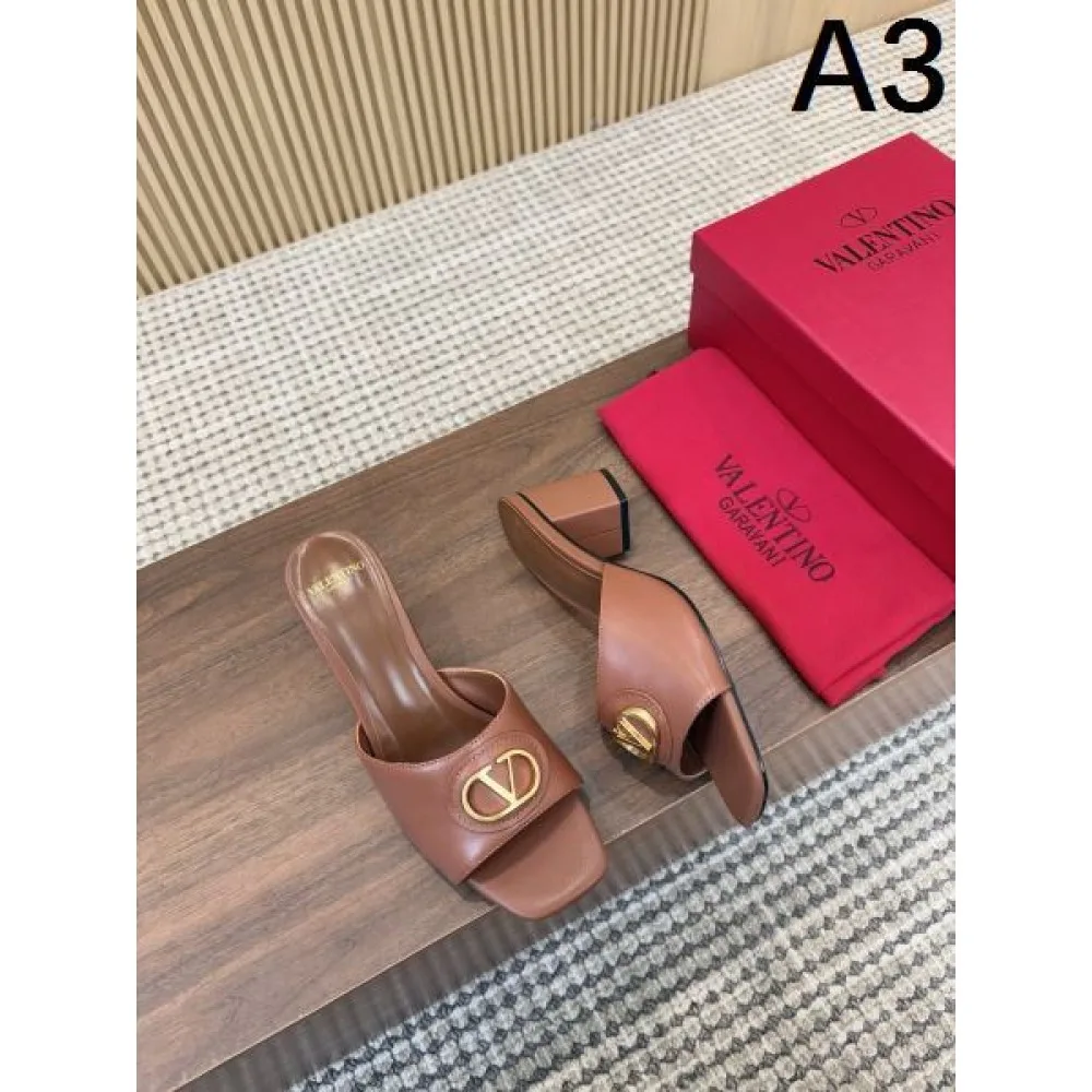 2025SS VALENTINO ヴァレンティノ 先行販売 レディースサンダル 商品画像 3