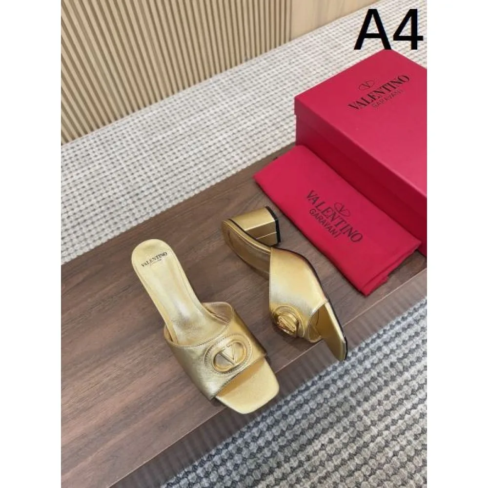 2025SS VALENTINO ヴァレンティノ 先行販売 レディースサンダル 商品画像 4