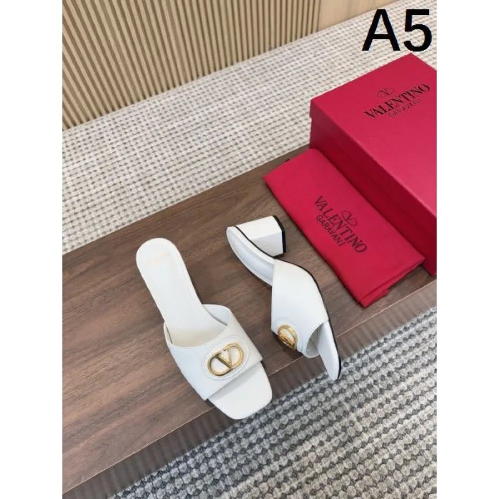 2025SS VALENTINO ヴァレンティノ 先行販売 レディースサンダル 商品画像 5