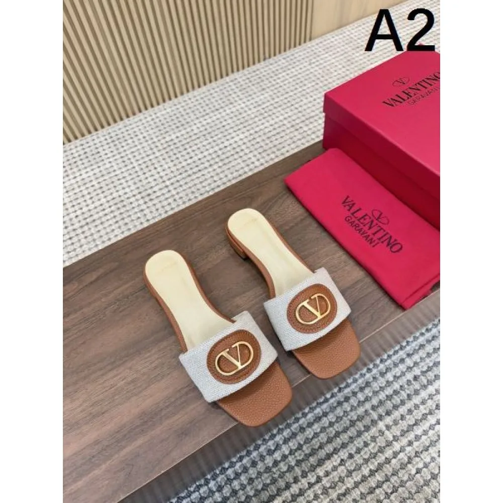 2025SS VALENTINO ヴァレンティノ 限定価格 レディースサンダル 商品画像 2