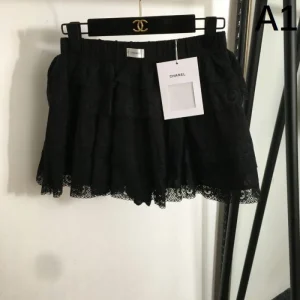 シャネル (CHANEL) 2025春夏 デザイナースカート 印象的なケーキスカート 商品画像 1