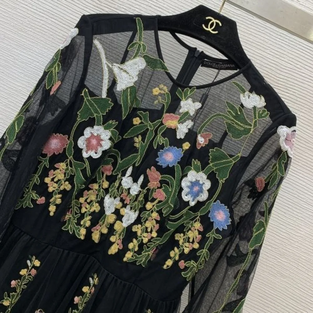 ドルチェ&ガッバーナ (DOLCE&GABBANA) 2025春夏 在庫僅少 新作ワンピース レア 商品画像 3