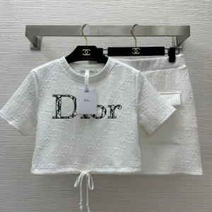 DIOR ディオール 2025SS おしゃれに見せるキーワード 上下セット 商品画像 1