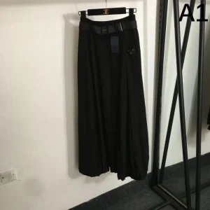 PRADA プラダ 2025SS 新しい姿を演出できる夏季新作 ロングスカート 商品画像 1
