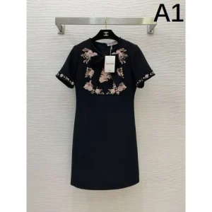 VALENTINO ヴァレンティノ 2025SS トレンドスタイル ワンピース 商品画像 1
