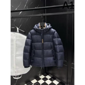 2025FW BURBERRY バーバリー 完売間違いなし ダウンジャケット 商品画像 1