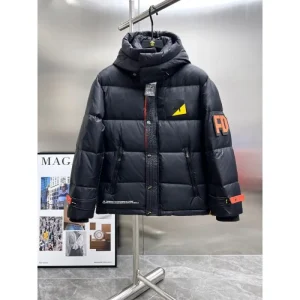FENDI フェンディ 2025年秋冬 ダウンジャケット 冬におすすめの人気アウター 商品画像 1