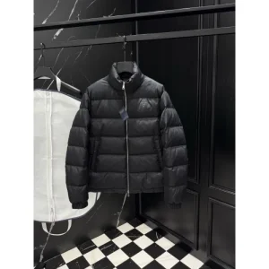 2025FW PRADA プラダ トレンド最前線モデル ダウンジャケット 商品画像 1