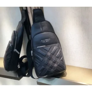 2025FW チェストバッグ BURBERRY バーバリー 秋冬新作 大活躍間違いなしの人気アイテム 商品画像 1