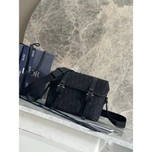 DIOR ディオール ショルダーバッグ 2025SS 春らしい繊細なデザインで魅せる 商品画像 1