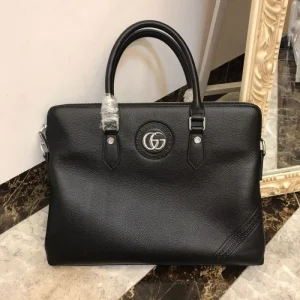 2025FW ブリーフケース GUCCI グッチ 洗練デザイン 上質な大人のカジュアルバッグ 商品画像 1