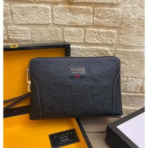 2025FW クラッチバッグ GUCCI グッチ 大人気ショップ取扱い 最新トレンドバッグ 商品画像 1