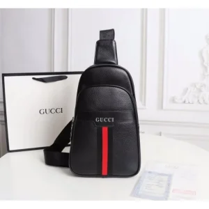 2025FW チェストバッグ GUCCI グッチ 今季トレンド感漂う都会的なファッションバッグ 商品画像 1