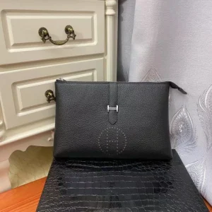 HERMES エルメス クラッチバッグ 2025SS カジュアルさが引き立つ春夏新作 商品画像 1