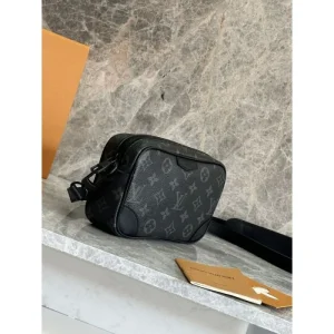 2025FW ショルダーバッグ LOUIS VUITTON ルイヴィトン 今季注目 ブランド力を象徴する新作 商品画像 1