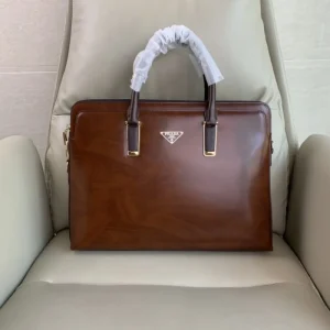 PRADA プラダ ブリーフケース 2025SS 新作レプリカが最安値で登場 商品画像 1