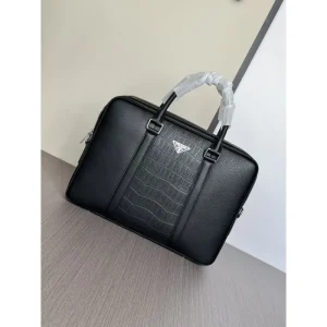 PRADA プラダ ブリーフケース 2025SS 今季注目のブランドらしさあふれる逸品 商品画像 1