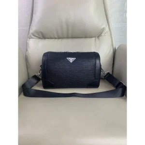 PRADA プラダ ショルダーバッグ 2025SS 新作限定!華やかでキュートなデザイン 商品画像 1