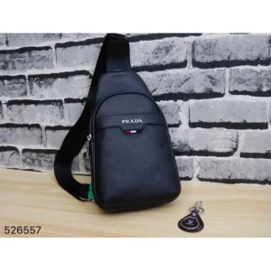 2025FW チェストバッグ PRADA プラダ 引き続き人気の秋冬トレンドバッグ 商品画像 1