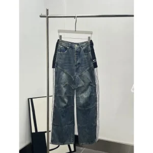 BALENCIAGA バレンシアガ デニムパンツ 2025秋冬新作 秋冬トレンドで夢中になる注目モデル 商品画像 1