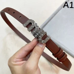 2025FW 美ライン ベルト MIU MIU ミュウミュウ 今期新作人気の美ライン 高級感 商品画像 1