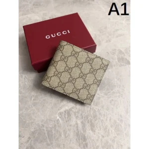 2025SS 海外限定モデル新作 GUCCI グッチ 二つ折り財布 商品画像 1