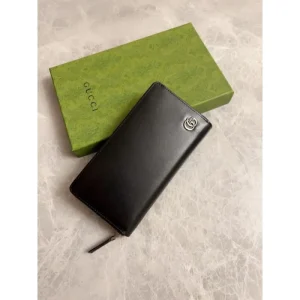 2025SS 個性的な印象に仕上がり GUCCI グッチ 長財布 商品画像 1